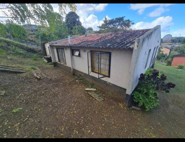 2 BEDROOM HOUSE FOR SALE IN UMLAZI Z